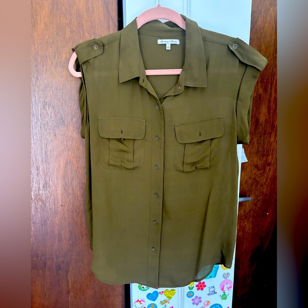 Olive Green Madewell Women's Sleeveless Silk Button-Up Top